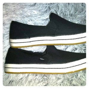 UGG athleisure sneaker shoes